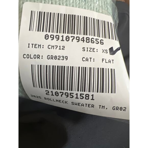 J. Crew 2025 Rollneck Sweater Pistachio Cream NWT size XS - Picture 7 of 8